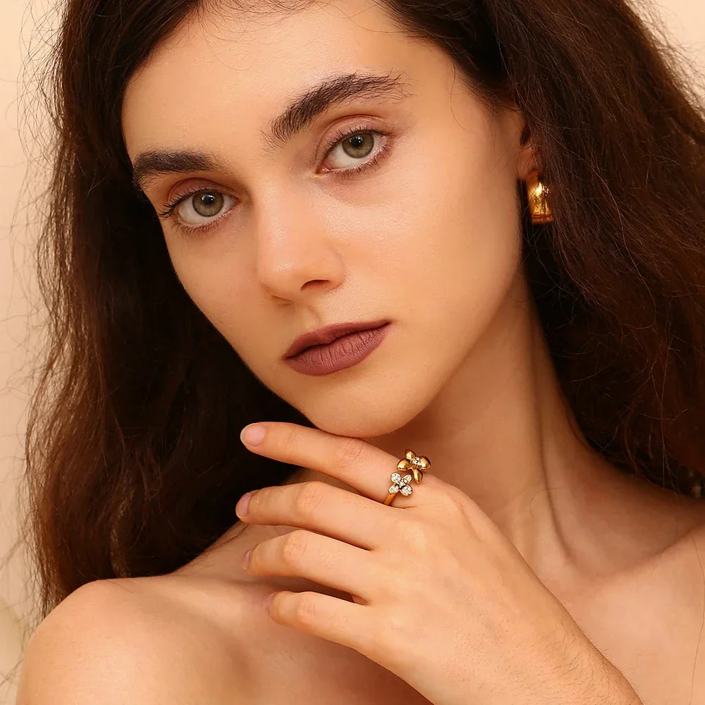 Asymmetrischer Blumenring